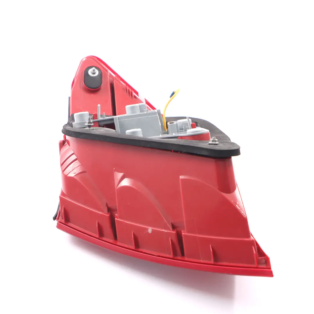 Light Left N/S Tail Lamp Side Panel Taillight to Mercedes W204 Rear with Part number A2049068302 Mercedes W204 Rear Light Left N/S Tail Lamp Side Panel Taillight - SKU A2049068302 - Part number A2049068302