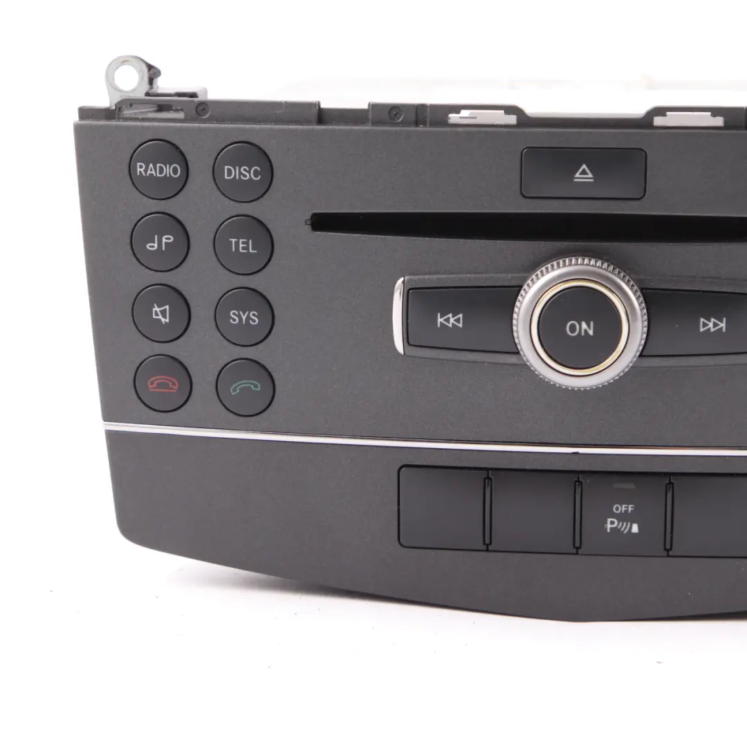 Radio Player Mercedes W204 Audio 20 Navi CD Player Head Unit to with Part number A2049069701 Radio Player Mercedes W204 Audio 20 Navi CD Player Head Unit - SKU A2049069701 - Part number A2049069701
