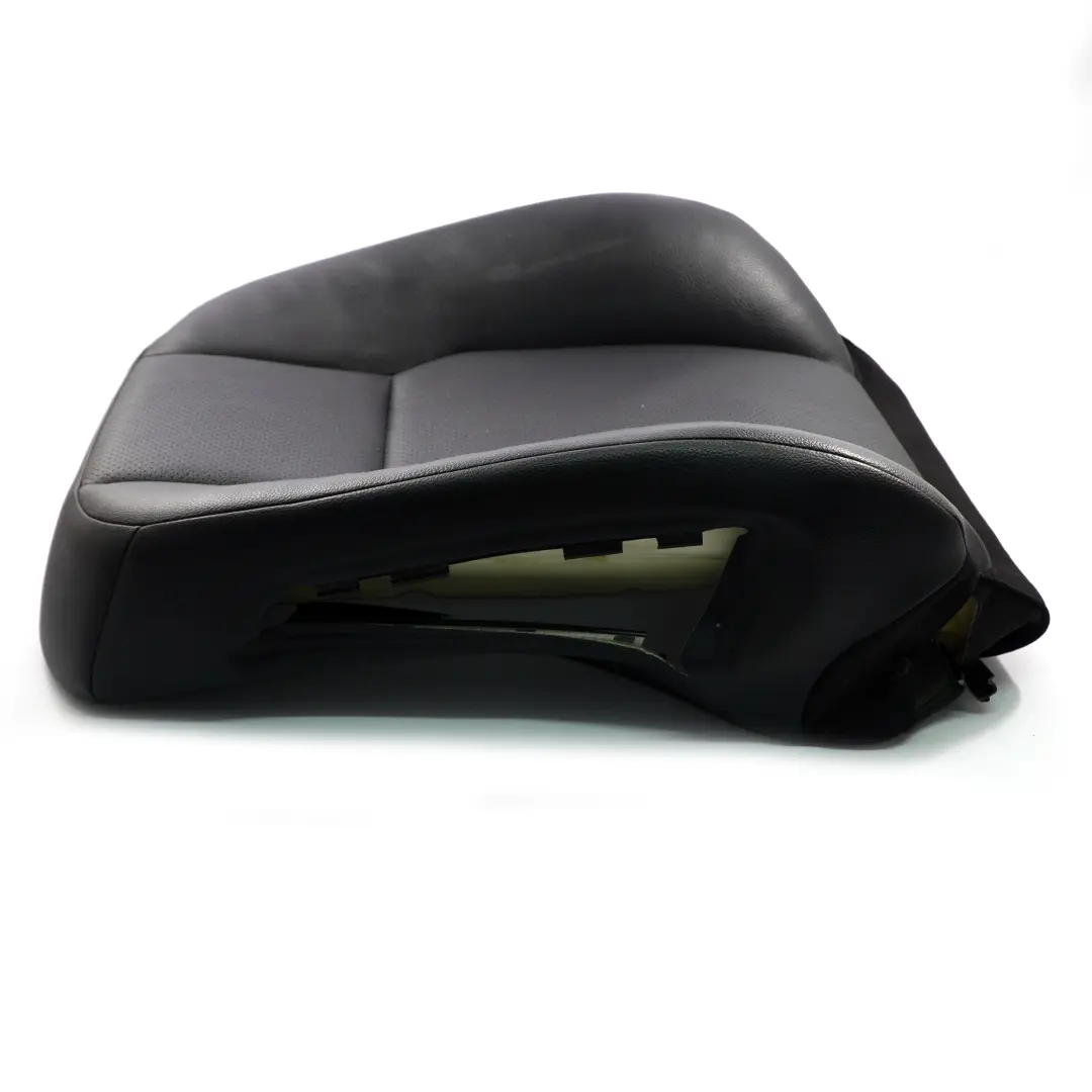 Respaldo Delantero Derecho Tapa Trasera Imitación Cuero Negro para Mercedes W204 con número de pieza A2049100693 Mercedes W204 Respaldo Delantero Derecho Tapa Trasera Imitación Cuero Negro - SKU A2049100693 - Número de pieza A2049100693