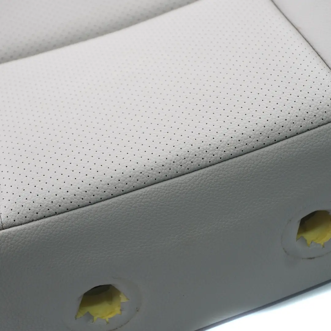 Sitzlehne vorne links Back Cover Grau Kunstleder für Mercedes W204 mit Teilenummer A2049100747 Mercedes W204 Sitzlehne vorne links Back Cover Grau Kunstleder - SKU A2049100747-2 - Teilenummer A2049100747