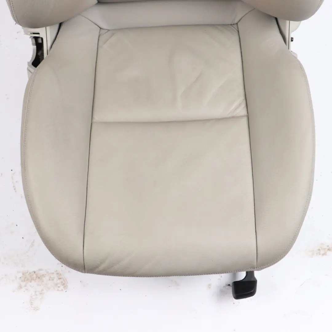 Sedile Anteriore Sportivo Destro Interno Pelle Grigio Elettrico per Mercedes W204 con numero di parte A2049101493 Mercedes W204 Sedile Anteriore Sportivo Destro Interno Pelle Grigio Elettrico - SKU A2049101493-3 - Numero di parte A2049101493