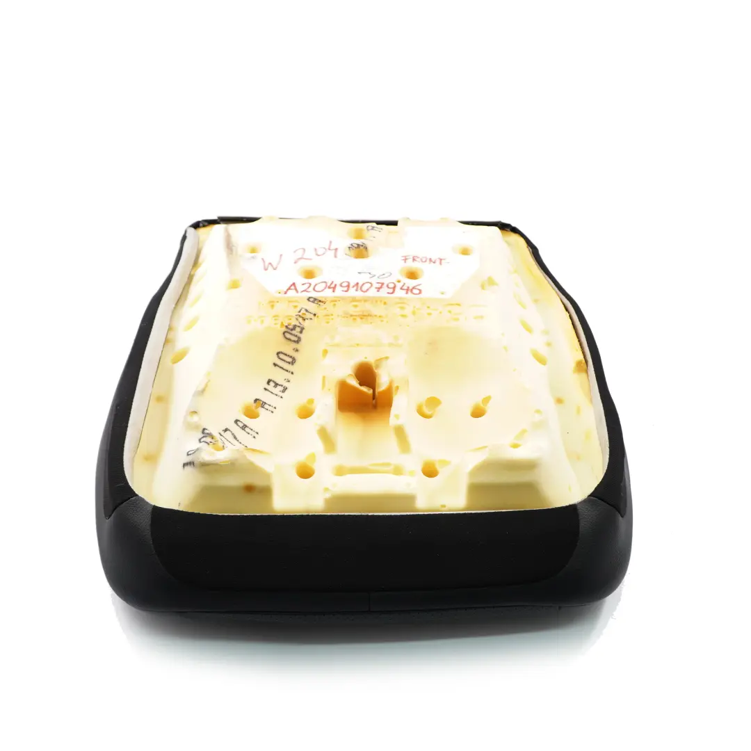 Vordersitzbezug schwarz Kunstleder für Mercedes W204 mit Teilenummer A2049107946 Mercedes W204 Vordersitzbezug schwarz Kunstleder - SKU A2049107946 - Teilenummer A2049107946