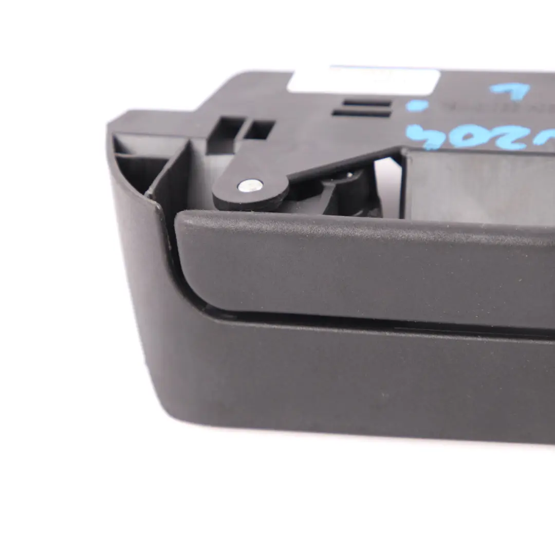 Mercedes W204 Rücksitzlehne Halterung links Schlosshebel Trim - SKU A2049200164 - Teilenummer A2049200164