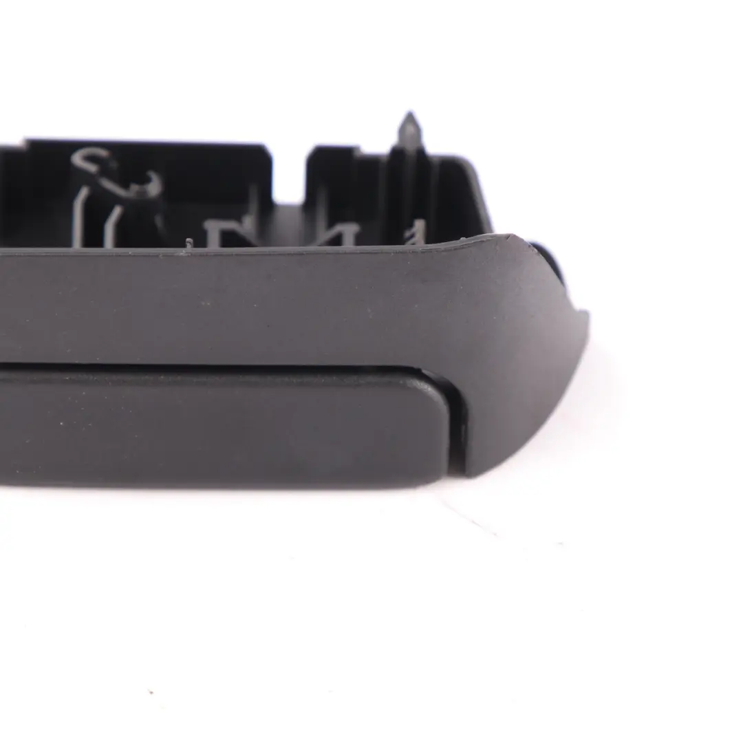 Mercedes W204 Rücksitzlehne Halterung links Schlosshebel Trim - SKU A2049200164 - Teilenummer A2049200164