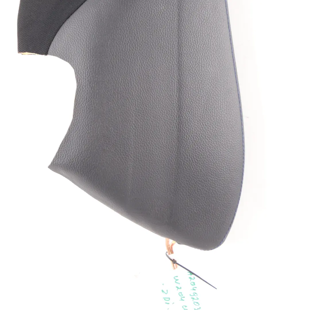 Sitz seitlich Hinten Links Panel Finisher Schwarz Leder für Mercedes C204 W204 Coupe mit Teilenummer A2049203102 Mercedes C204 W204 Coupe Sitz seitlich Hinten Links Panel Finisher Schwarz Leder - SKU A2049203102 - Teilenummer A2049203102