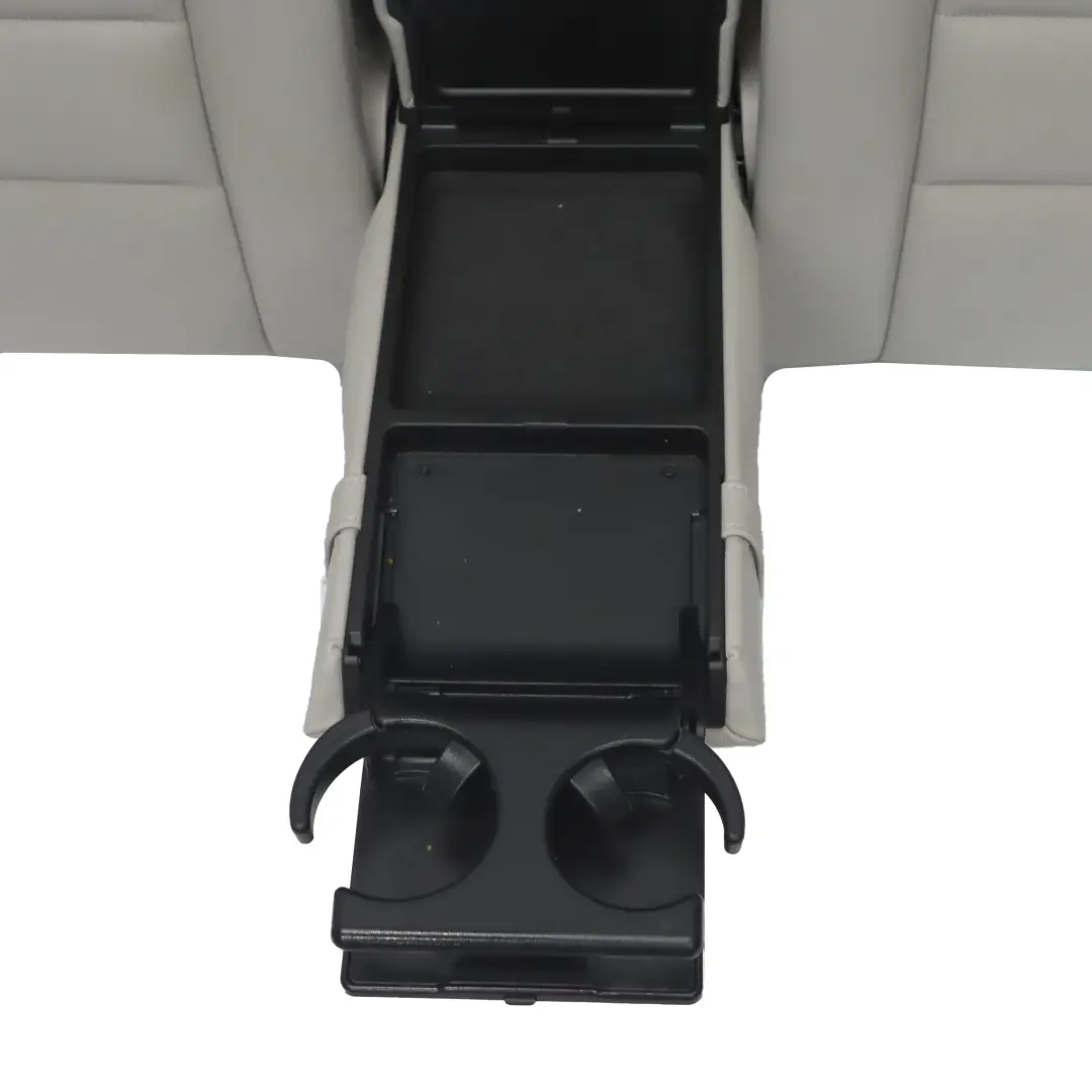 Dossier siège arrière banquette accoudoir porte gobelet cuir noir pour Mercedes W204 à propos du numéro de pièce A2049203733 Mercedes W204 Dossier siège arrière banquette accoudoir porte gobelet cuir noir - SKU A2049203733-1 - Numéro de pièce A2049203733