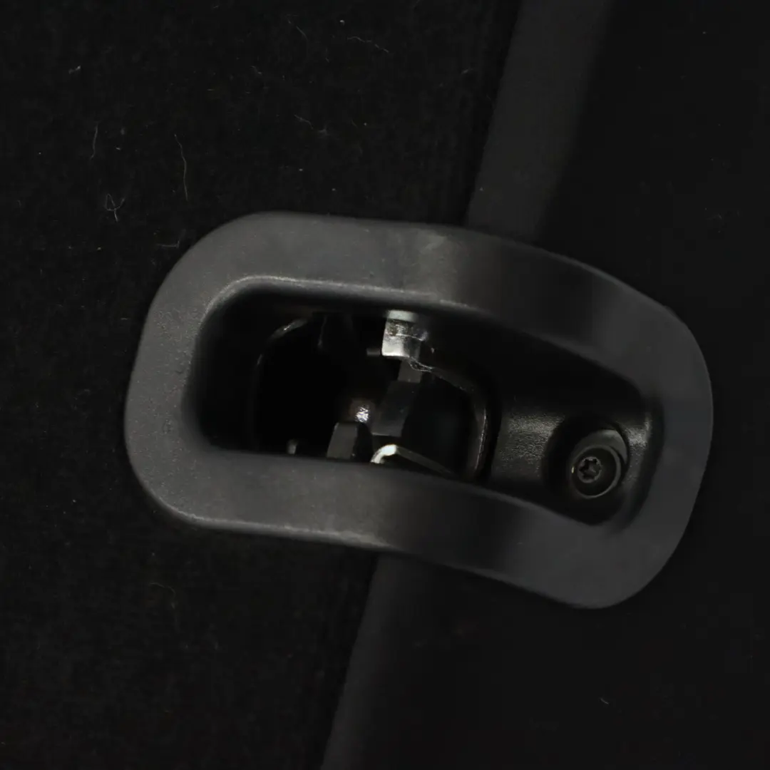 Mercedes S204 Oparcie Kanapy Prawy Tył Sztuczna Skóra Czarna - SKU A2049204033 - Numer Części A2049203933