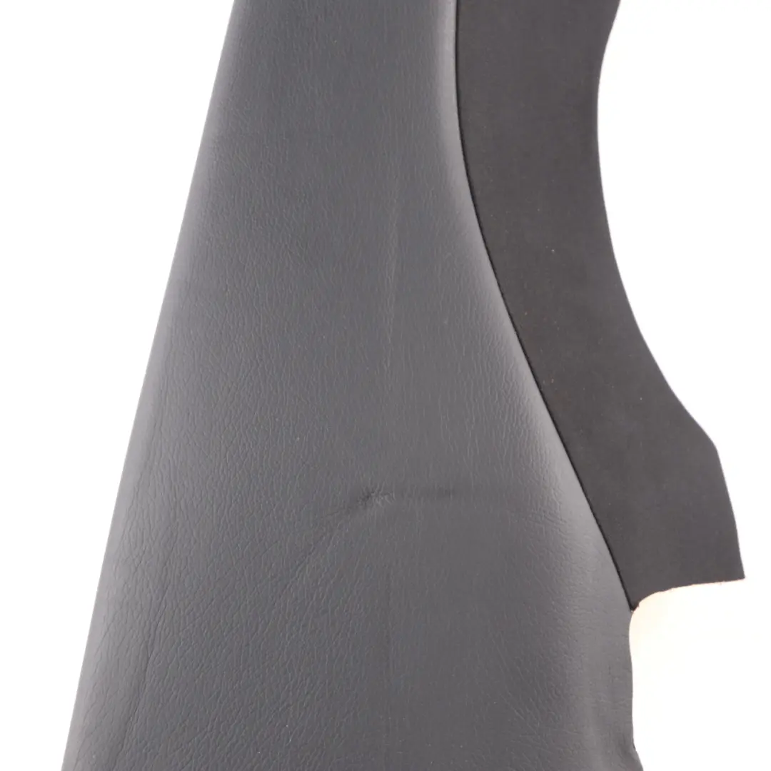 Mercedes W204 Berlina Asiento Trasero Panel Lateral Derecho Acabado Cuero Negro - SKU A2049204230 - Número de pieza A2049204130