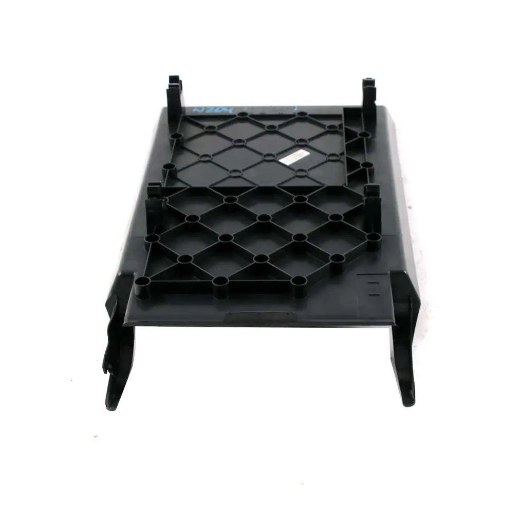 Wkładka Podkietnik Podstawa do MERCEDES W204 o numerze A2049230022 MERCEDES W204 Wkładka Podkietnik Podstawa - SKU A2049230022 - Numer Części A2049230022