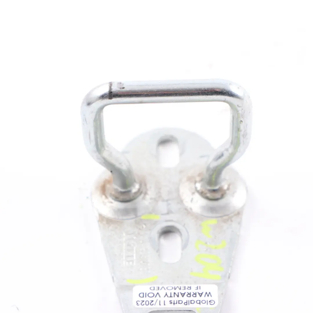 Bloqueo del respaldo del asiento trasero plegable para Mercedes S204 W204 con número de pieza A2049230132 Mercedes S204 W204 Bloqueo del respaldo del asiento trasero plegable - SKU A2049230132 - Número de pieza A2049230132