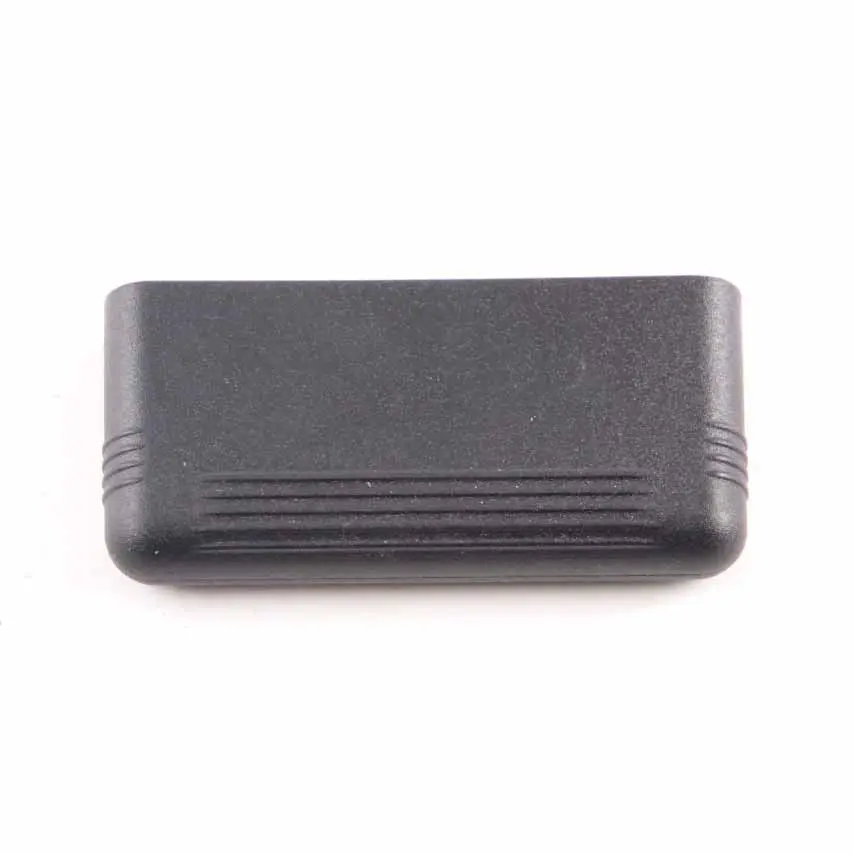 Asiento Isofix Cubierta Banco Trasero Sofa Negro A2046800136 para Mercedes W204 con número de pieza A2049230822 Mercedes W204 Asiento Isofix Cubierta Banco Trasero Sofa Negro A2046800136 - SKU A2049230822 - Número de pieza A2049230822