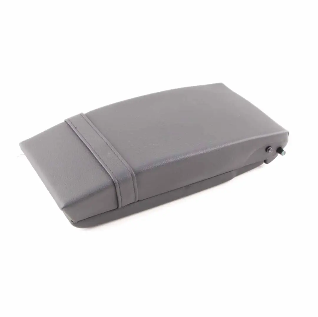  Accoudoir arrière Mercedes W204 W212 Accoudoir arrière cuir noir - SKU A2049700330 - Numéro de pièce A2049700330
