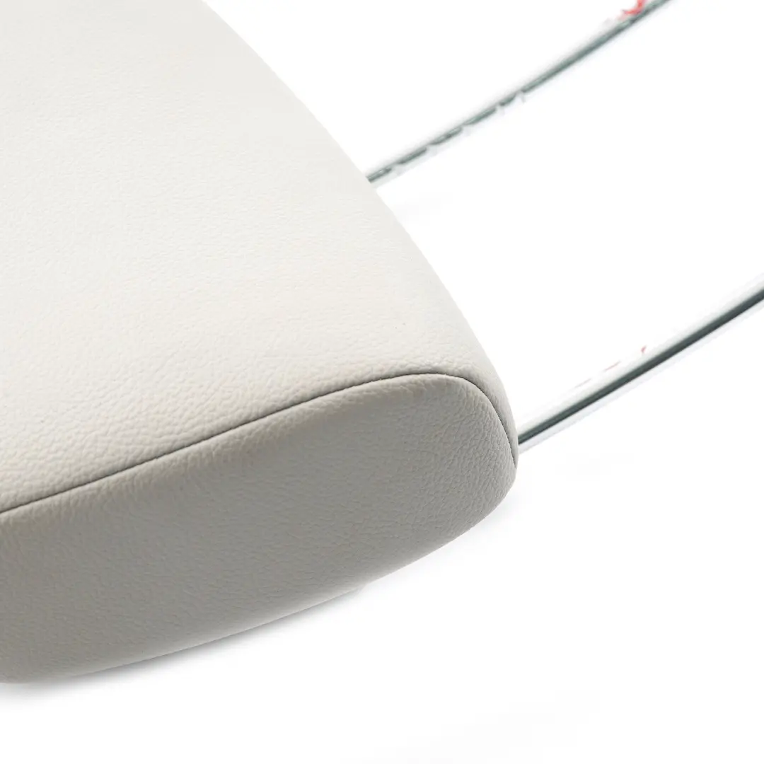 Appui-tête de siège avant gauche droite simili cuir gris pour Mercedes W204 à propos du numéro de pièce A2049700780 Mercedes W204 Appui-tête de siège avant gauche droite simili cuir gris - SKU A2049700780 - Numéro de pièce A2049700780