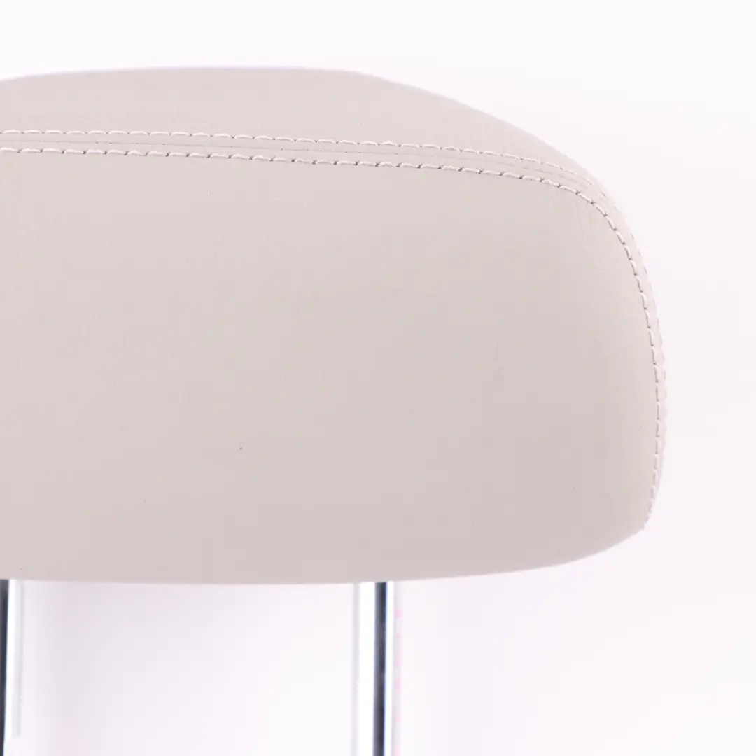 Poggiatesta sedile posteriore centrale in pelle Alpaca Grigio per Mercedes W204 con numero di parte A2049701950 Mercedes W204 Poggiatesta sedile posteriore centrale in pelle Alpaca Grigio - SKU A2049701950-1 - Numero di parte A2049701950