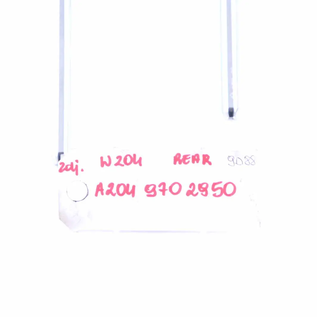 Siège arrière appui-tête banquette gauche droite simili cuir pour Mercedes W204 à propos du numéro de pièce A2049702950 Mercedes W204 Siège arrière appui-tête banquette gauche droite simili cuir - SKU A2049702950 - Numéro de pièce A2049702950