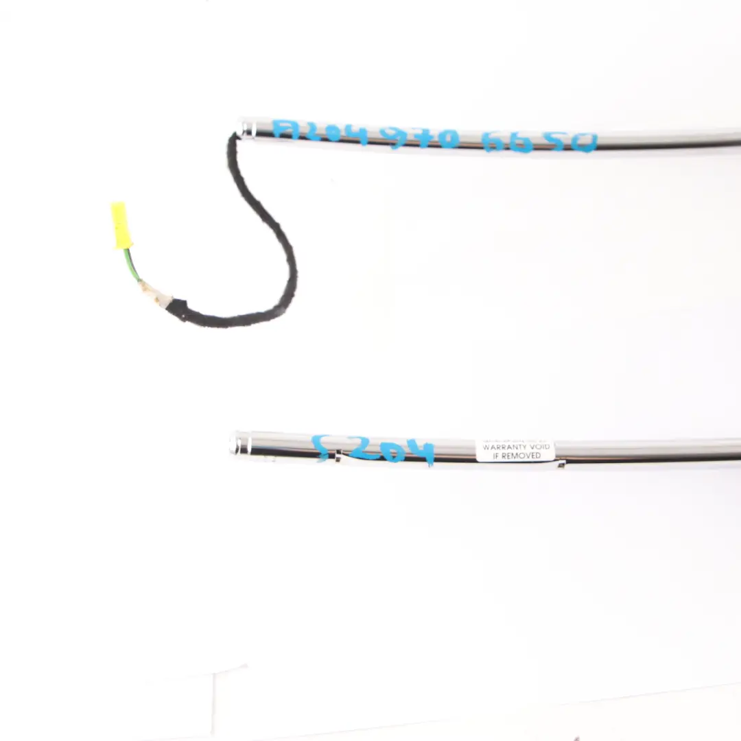 Poggiatesta sedile anteriore sinistro destro Poggiatesta in pelle per Mercedes W204 con numero di parte A2049706650 Mercedes W204 Poggiatesta sedile anteriore sinistro destro Poggiatesta in pelle - SKU A2049706650 - Numero di parte A2049706650