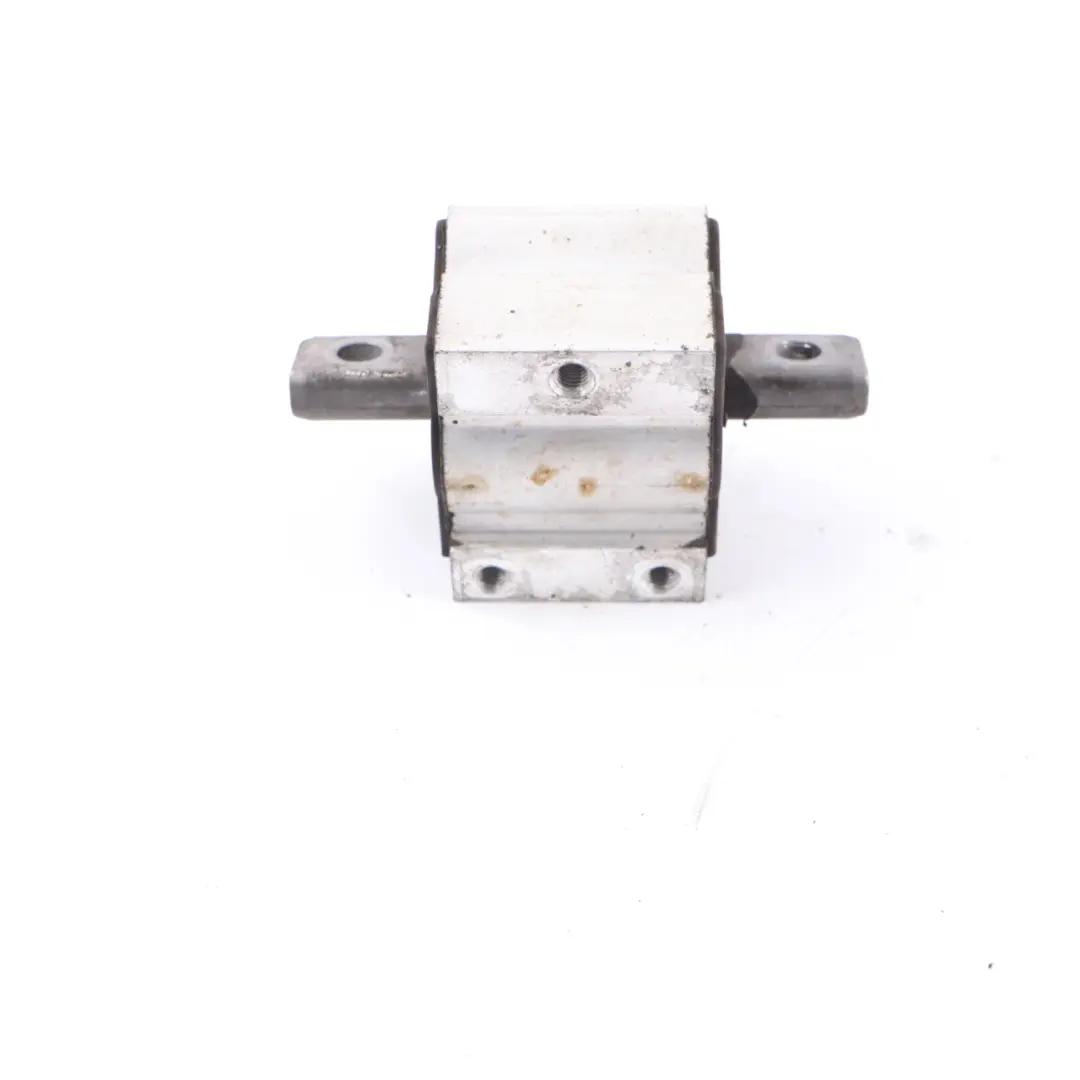 OM651 Soporte Caja Cambios Rodamiento Transmisión para Mercedes W205 con número de pieza A2052405100 Mercedes W205 OM651 Soporte Caja Cambios Rodamiento Transmisión - SKU A2052405100 - Número de pieza A2052405100