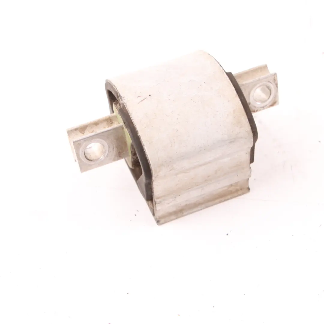 Support de boîte de vitesses Mercedes W205 W213 W447 pour à propos du numéro de pièce A2052405300 Support de boîte de vitesses Mercedes W205 W213 W447 - SKU A2052405300 - Numéro de pièce A2052405300