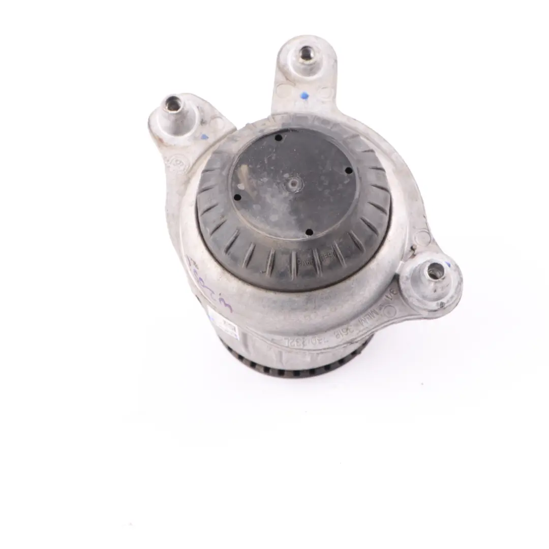 Mercedes W205 W238 W257 M264 Poduszka Łapa Silnika Lewa - SKU A2052407600 - Numer Części A2052407600