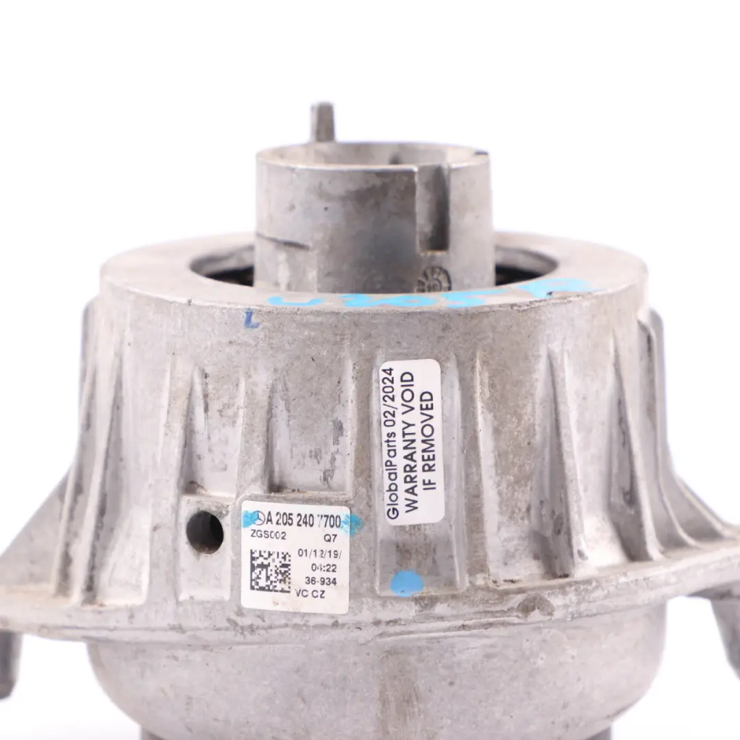 M264 Support Moteur Droit pour Mercedes W205 W238 à propos du numéro de pièce A2052407700 Mercedes W205 W238 M264 Support Moteur Droit - SKU A2052407700 - Numéro de pièce A2052407700