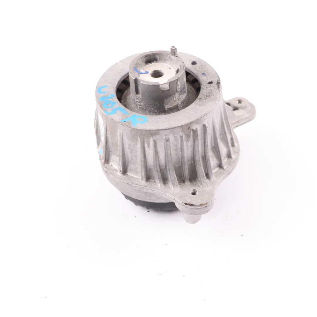 Mount Mercedes W205 W238 M264 Support Mount Bearing Right O/S to Engine with Part number A2052407700 Engine Mount Mercedes W205 W238 M264 Support Mount Bearing Right O/S - SKU A2052407700 - Part number A2052407700