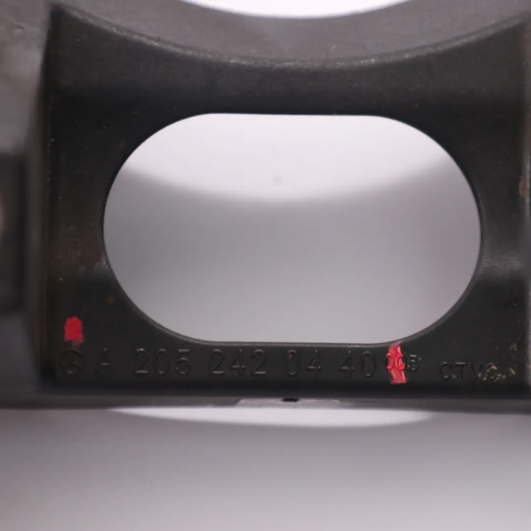 Support boîte vitesses Mercedes W205 W213 boîte vitesses automatique pour à propos du numéro de pièce A2052420440 Support boîte vitesses Mercedes W205 W213 boîte vitesses automatique - SKU A2052420440 - Numéro de pièce A2052420440