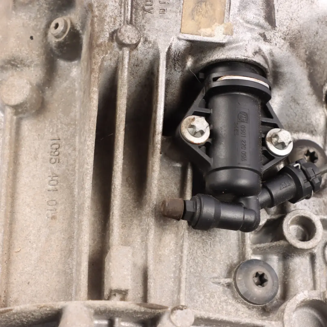 Skrzynia Biegów Manualna 716700 716.700 do Mercedes W205 o numerze A2052602300 Mercedes W205 Skrzynia Biegów Manualna 716700 716.700 - SKU A2052602300 - Numer Części A2052602300