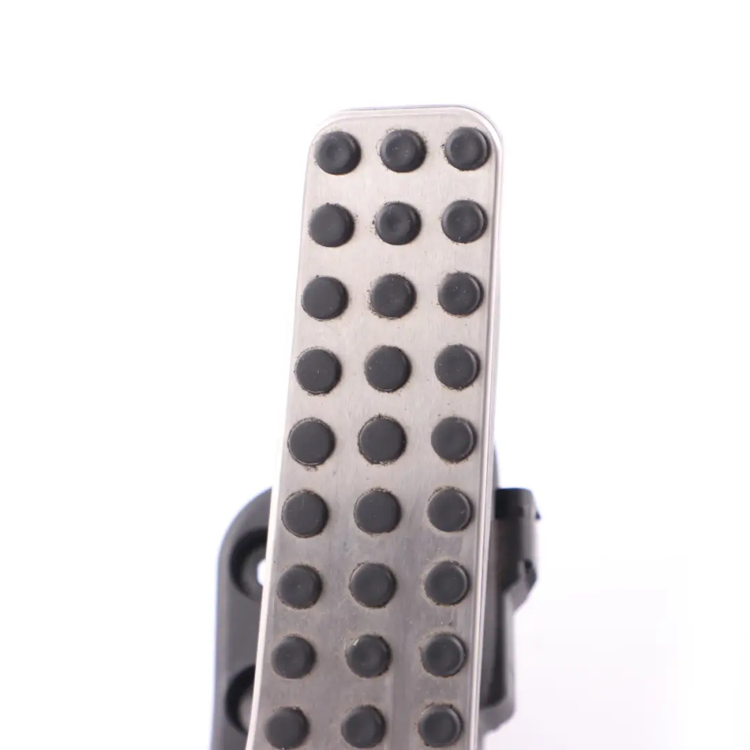 Pédale d'accélérateur Mercedes W205 W213 W222 Module d'accélérateur pour à propos du numéro de pièce A2053000104 Pédale d'accélérateur Mercedes W205 W213 W222 Module d'accélérateur - SKU A2053000104 - Numéro de pièce A2053000104