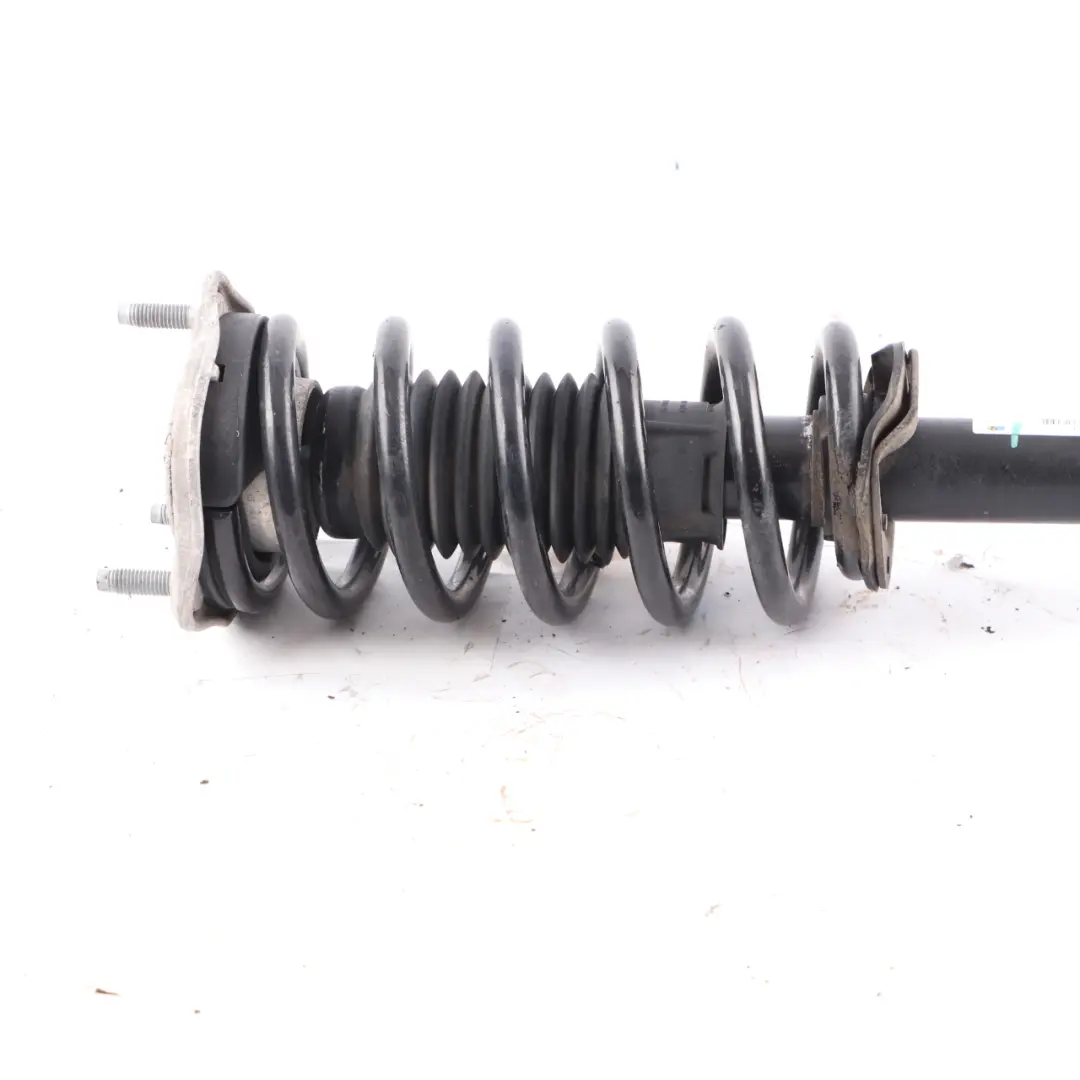 Strut Amortiguador delantero izquierdo derecho para Mercedes W205 Spring con número de pieza A2053201713 Mercedes W205 Spring Strut Amortiguador delantero izquierdo derecho - SKU A2053201713 - Número de pieza A2053201713