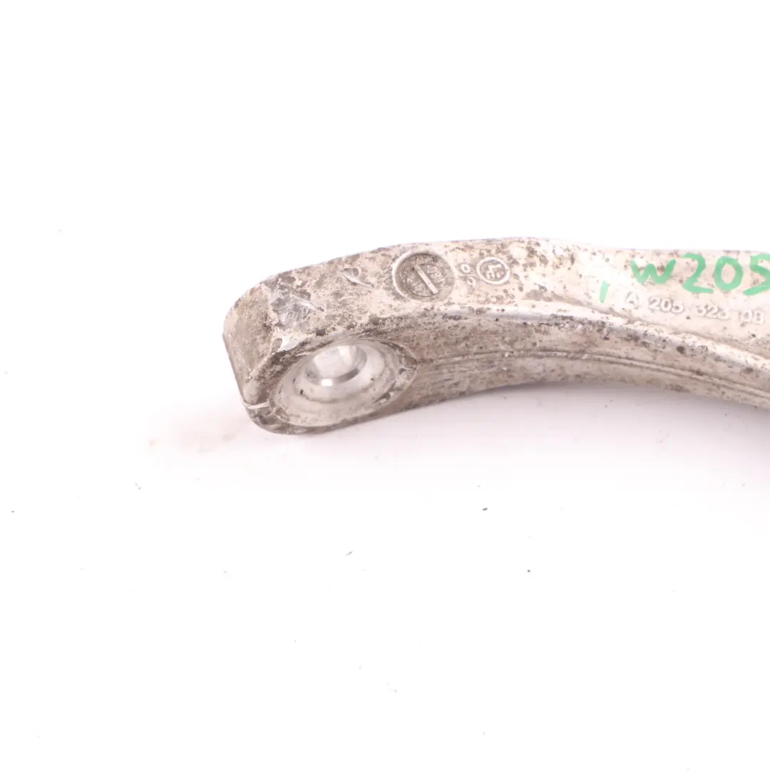 Enlace de caída Mercedes W205 barra delantera estabilizadora derecha para con número de pieza A2053230817 Enlace de caída Mercedes W205 barra delantera estabilizadora derecha - SKU A2053230817 - Número de pieza A2053230817