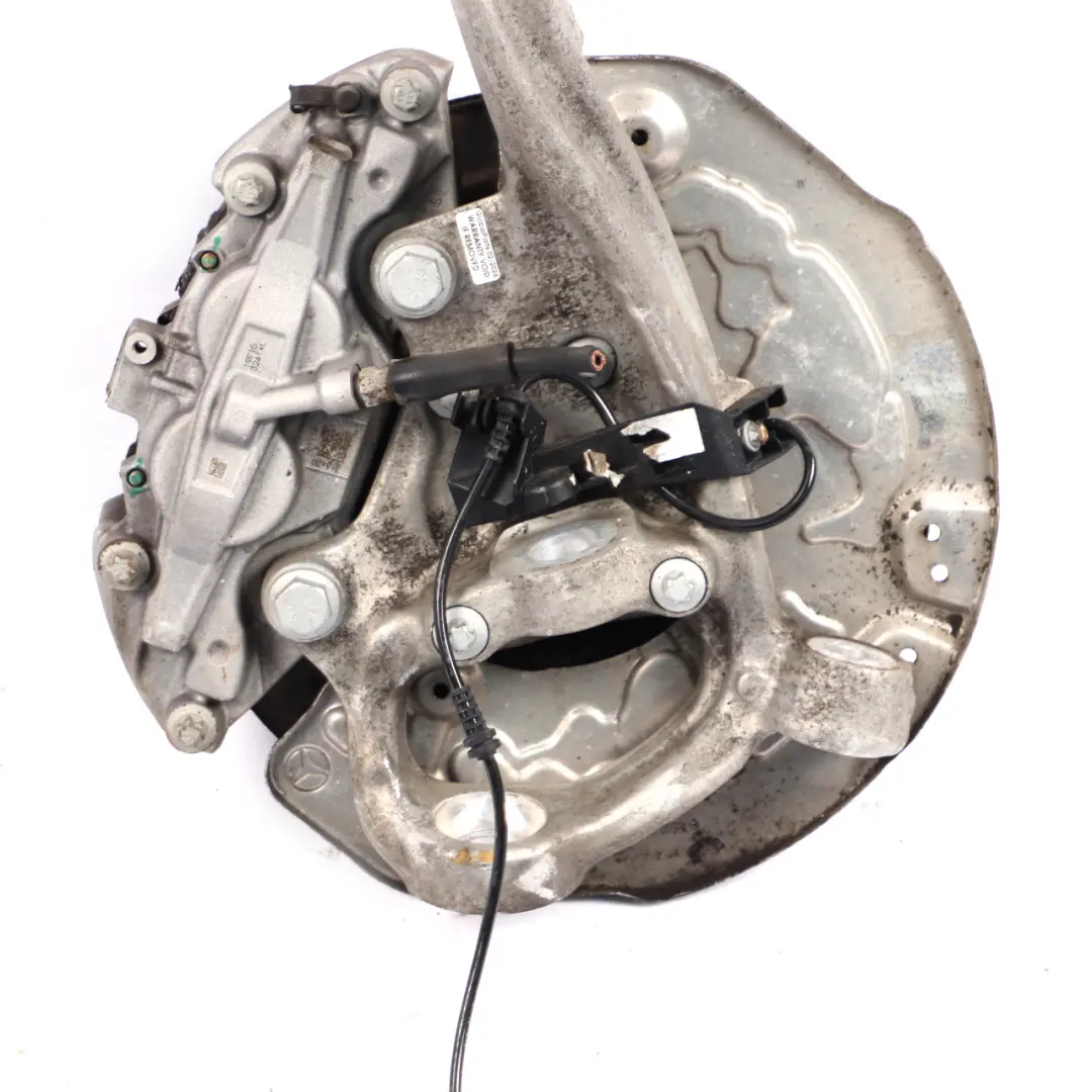 Buje Delantero Izquierdo AMG Pata Disco de Freno Pinza para Mercedes W205 C 200 con número de pieza A2053322100 Mercedes W205 C 200 Buje Delantero Izquierdo AMG Pata Disco de Freno Pinza - SKU A2053322100-1 - Número de pieza A2053322100