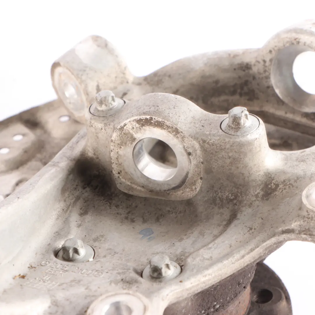 Moyeu De Roue Avant Gauche pour Mercedes W205 à propos du numéro de pièce A2053322100 Mercedes W205 Moyeu De Roue Avant Gauche - SKU A2053322100 - Numéro de pièce A2053322100