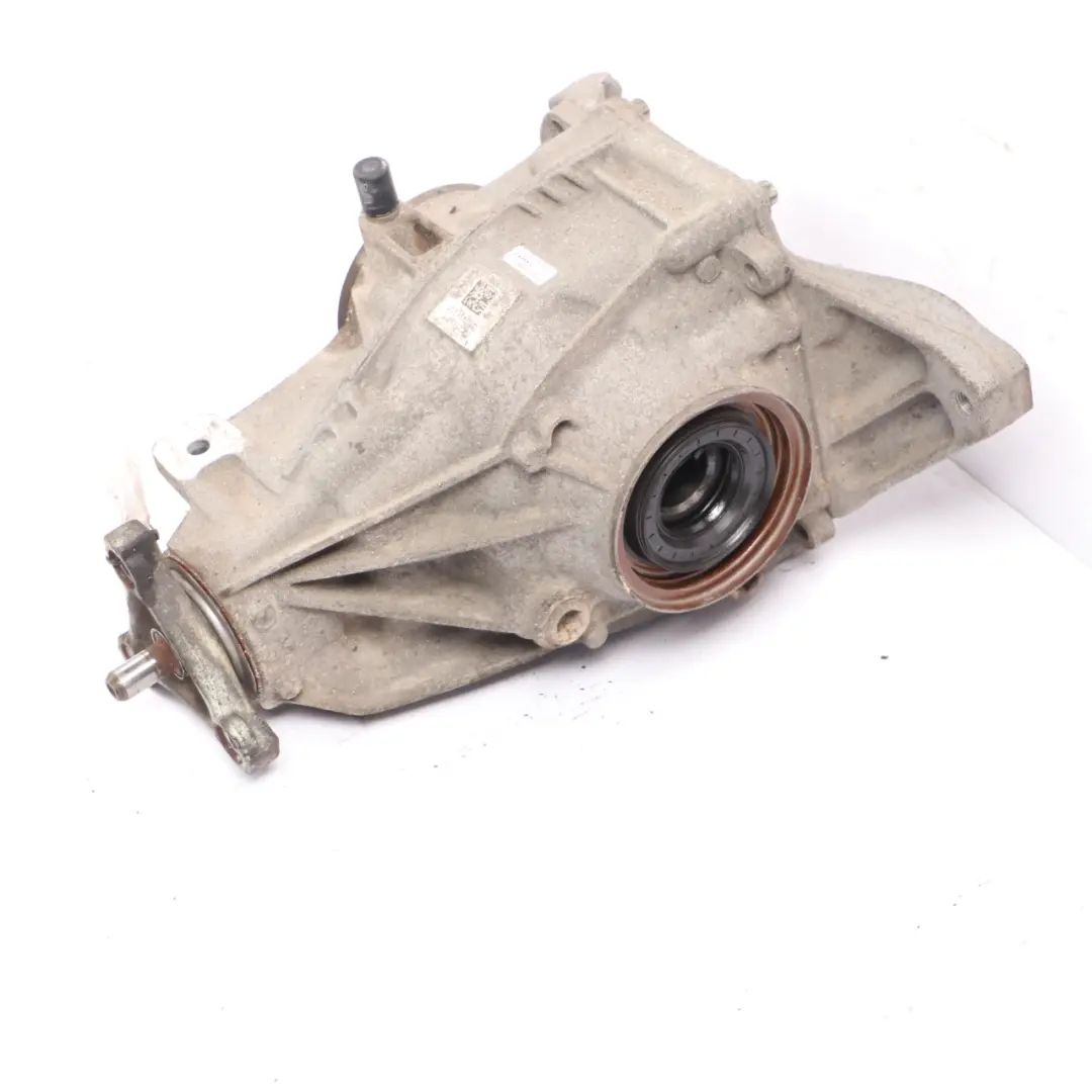 Axle Differential Diff 2,474 Ratio WARRANTY to Mercedes W205 Rear with Part number A2053505200 Mercedes W205 Rear Axle Differential Diff 2,474 Ratio WARRANTY - SKU A2053505200 - Part number A2053505200