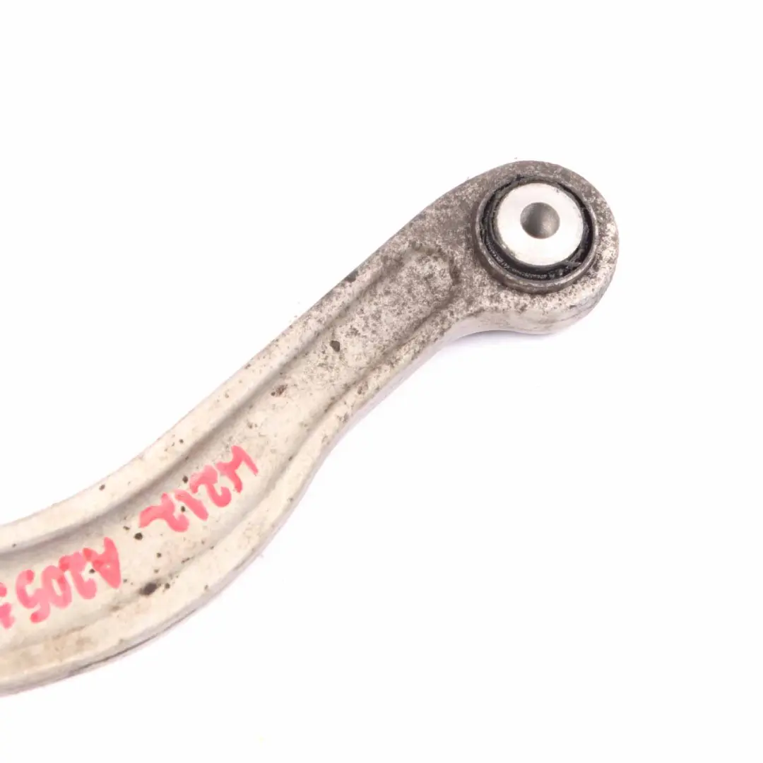 Querlenker Hinten Mercedes W204 W212 Querlenker Achse Rechts Joint für mit Teilenummer A2053506203 Querlenker Hinten Mercedes W204 W212 Querlenker Achse Rechts Joint - SKU A2053506203 - Teilenummer A2053506203