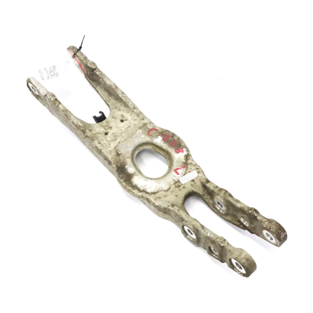 Brazo de Control Parte Inferior Trasera Oscilante para Mercedes W205 con número de pieza A2053523300 Mercedes W205 Brazo de Control Parte Inferior Trasera Oscilante - SKU A2053523300 - Número de pieza A2053523300