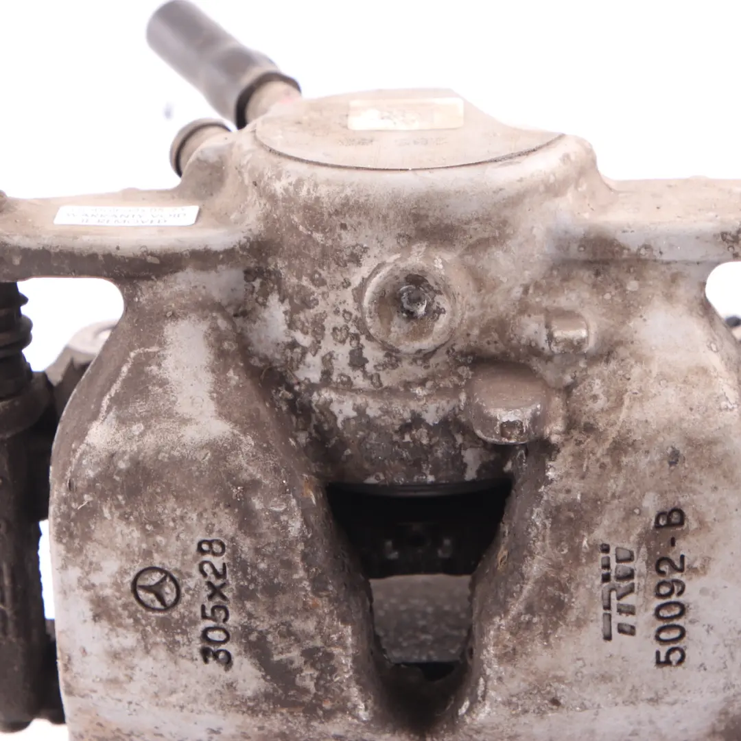 Etrier de frein Mercedes W205 W213 Roue avant gauche Unité de frein 305x28 pour à propos du numéro de pièce A2054210181 Etrier de frein Mercedes W205 W213 Roue avant gauche Unité de frein 305x28 - SKU A2054210181 - Numéro de pièce A2054210181