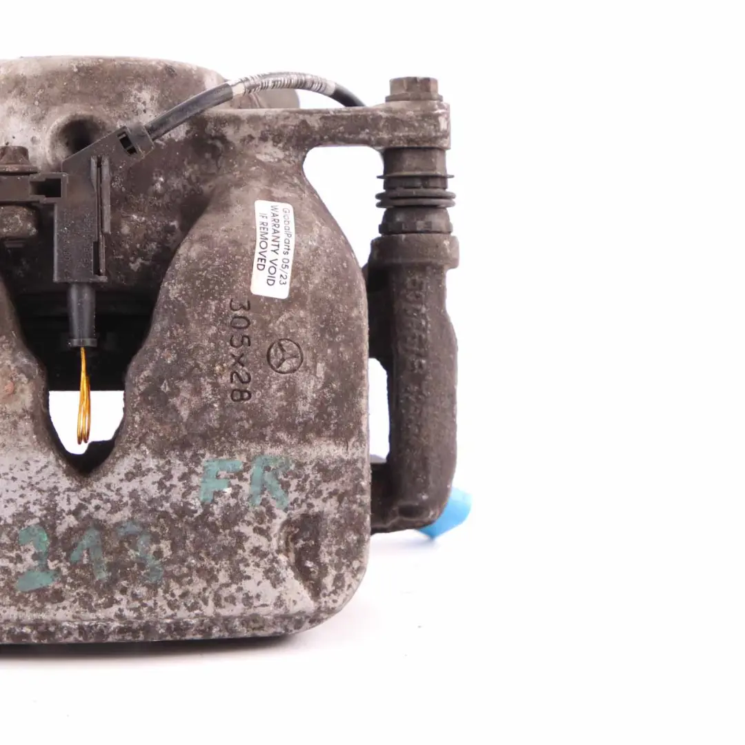 Etrier de frein avant droit pour Mercedes W205 W213 à propos du numéro de pièce A2054210481 Mercedes W205 W213 Etrier de frein avant droit - SKU A2054210481 - Numéro de pièce A2054210481