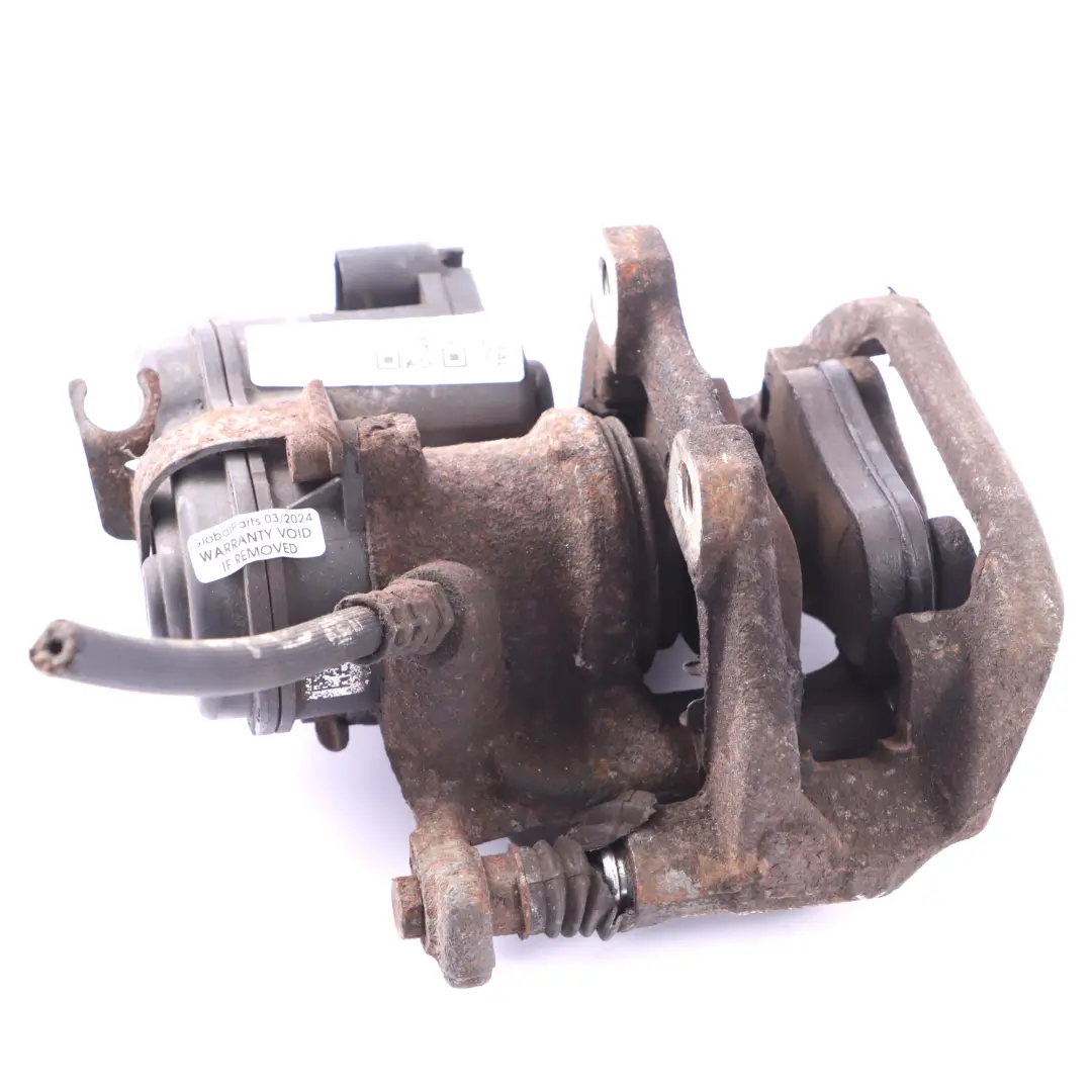 Etrier frein Mercedes S205 arrière gauche frein à main électrique pour à propos du numéro de pièce A2054230381 Etrier frein Mercedes S205 arrière gauche frein à main électrique - SKU A2054230381-1 - Numéro de pièce A2054230381