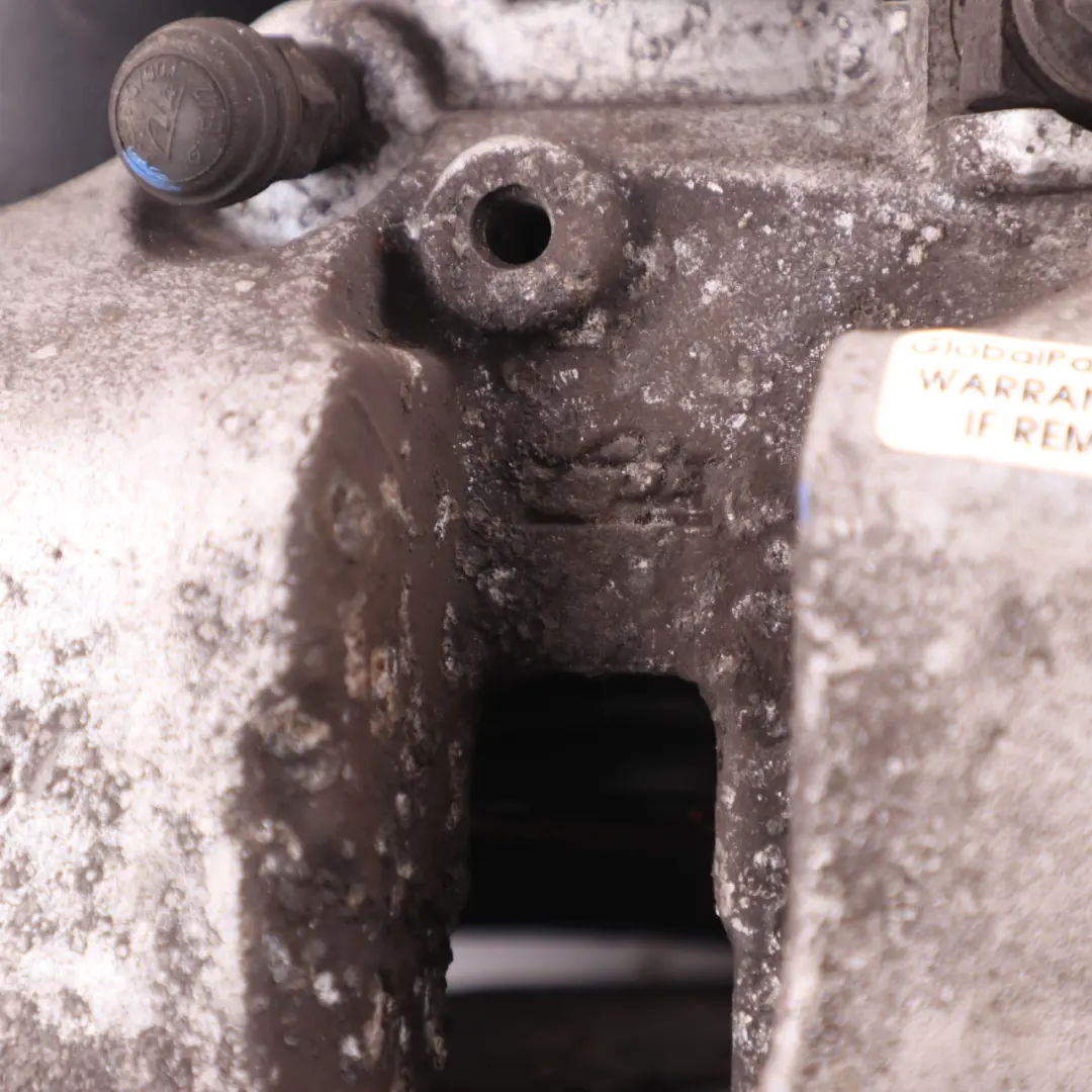 Brems Sattel Hinten Links Elektrische Handbremse 034 für Mercedes S205 mit Teilenummer A2054230381 Mercedes S205 Brems Sattel Hinten Links Elektrische Handbremse 034 - SKU A2054230381 - Teilenummer A2054230381