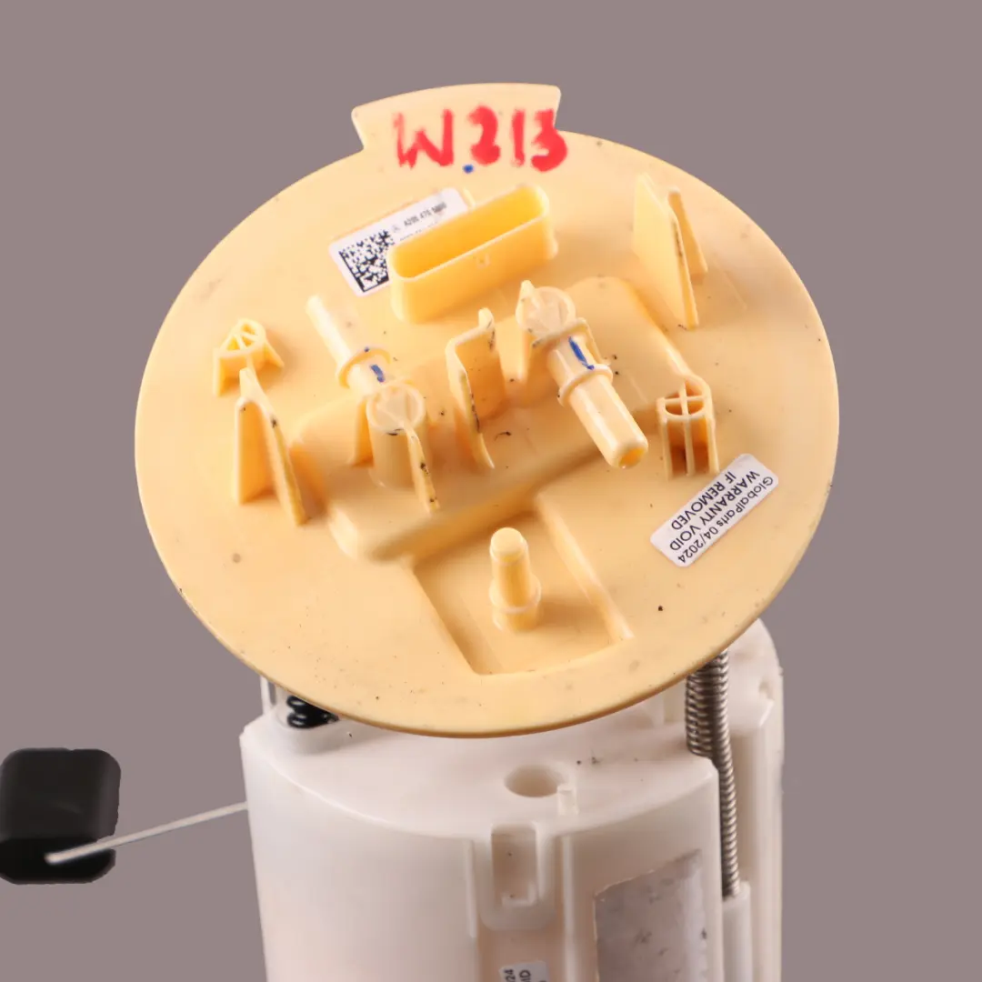 OM654 Kraftstoffpumpe Lieferung Sensor Einheit für Mercedes W205 W213 mit Teilenummer A2054705000 Mercedes W205 W213 OM654 Kraftstoffpumpe Lieferung Sensor Einheit - SKU A2054705000 - Teilenummer A2054705000