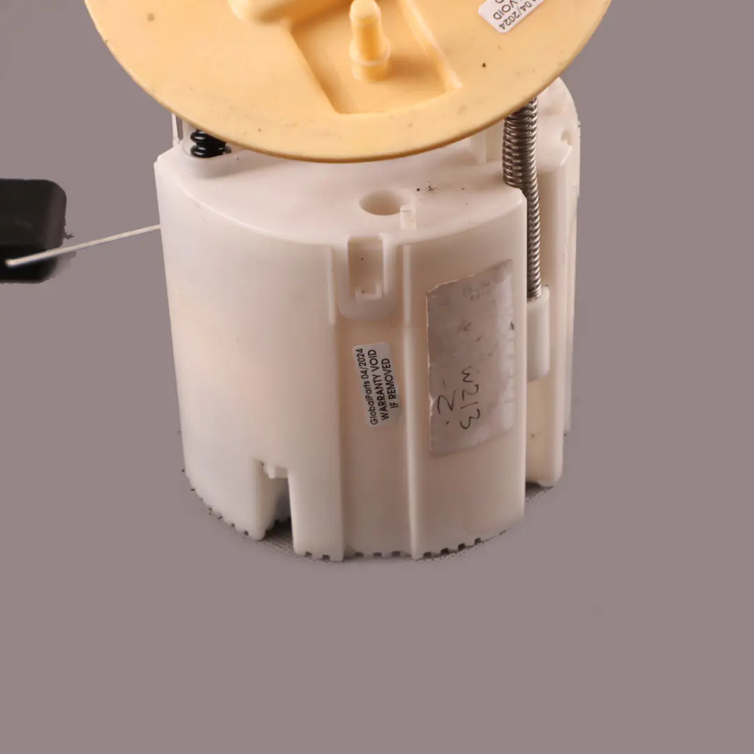 OM654 Kraftstoffpumpe Lieferung Sensor Einheit für Mercedes W205 W213 mit Teilenummer A2054705000 Mercedes W205 W213 OM654 Kraftstoffpumpe Lieferung Sensor Einheit - SKU A2054705000 - Teilenummer A2054705000