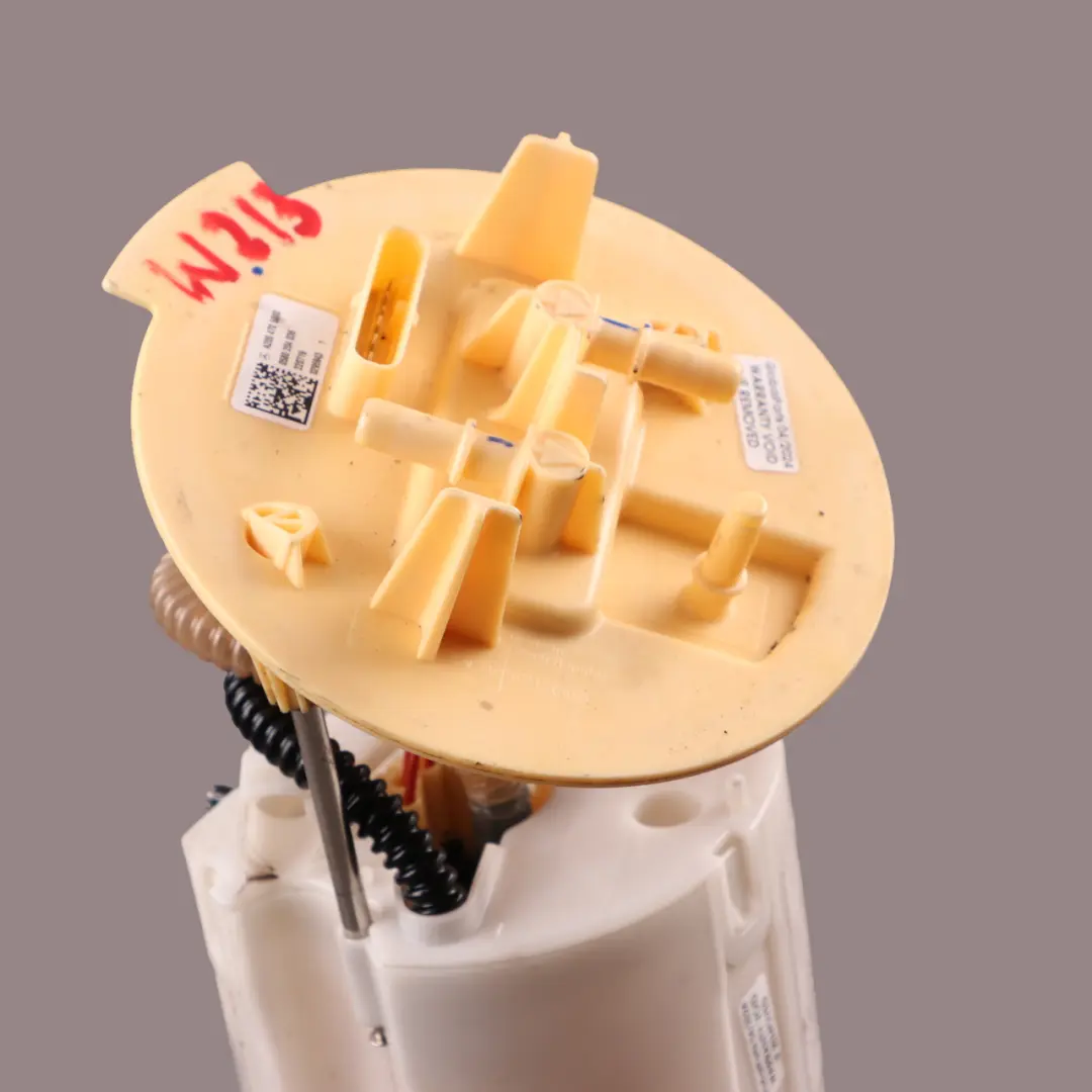 OM654 Sensor Entrega Bomba Combustible Unidad Sender para Mercedes W205 con número de pieza A2054705000 Mercedes W205 OM654 Sensor Entrega Bomba Combustible Unidad Sender - SKU A2054705000 - Número de pieza A2054705000