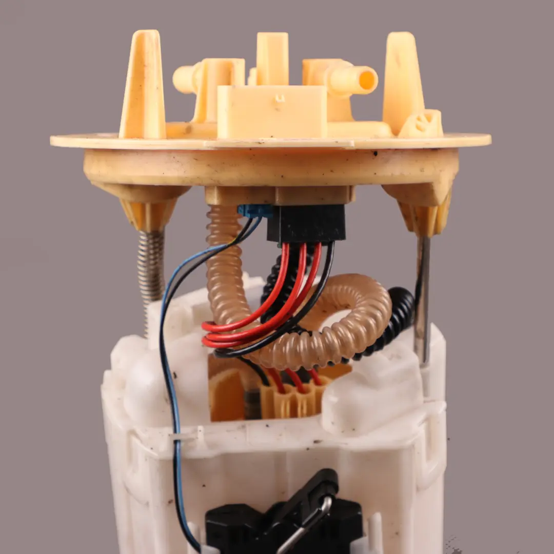 OM654 Sensor Entrega Bomba Combustible Unidad Sender para Mercedes W205 con número de pieza A2054705000 Mercedes W205 OM654 Sensor Entrega Bomba Combustible Unidad Sender - SKU A2054705000 - Número de pieza A2054705000