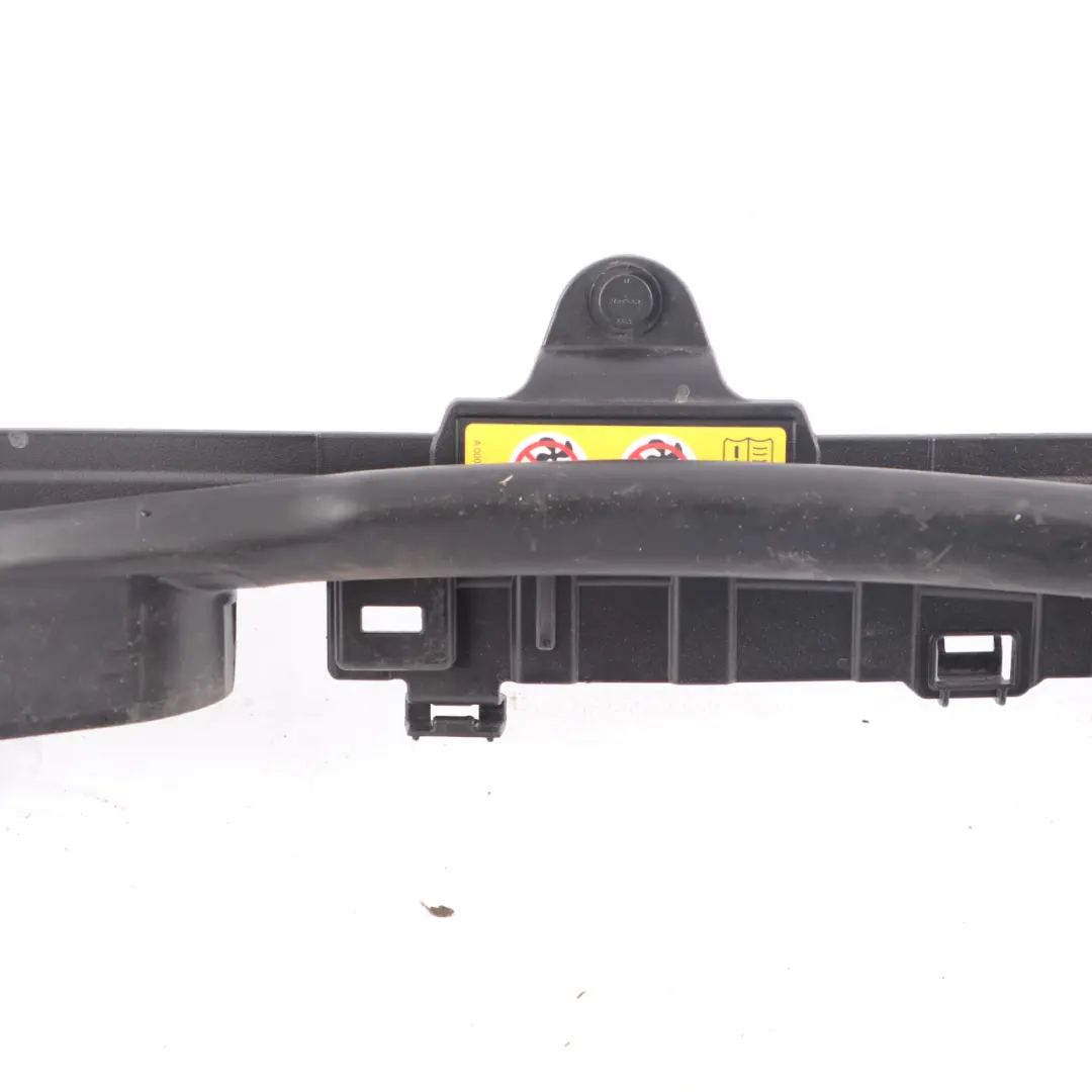 Panel conducto Mercedes W205 Enfriador superior frontal admisión para con número de pieza A2055000055 Panel conducto Mercedes W205 Enfriador superior frontal admisión - SKU A2055000055 - Número de pieza A2055000055