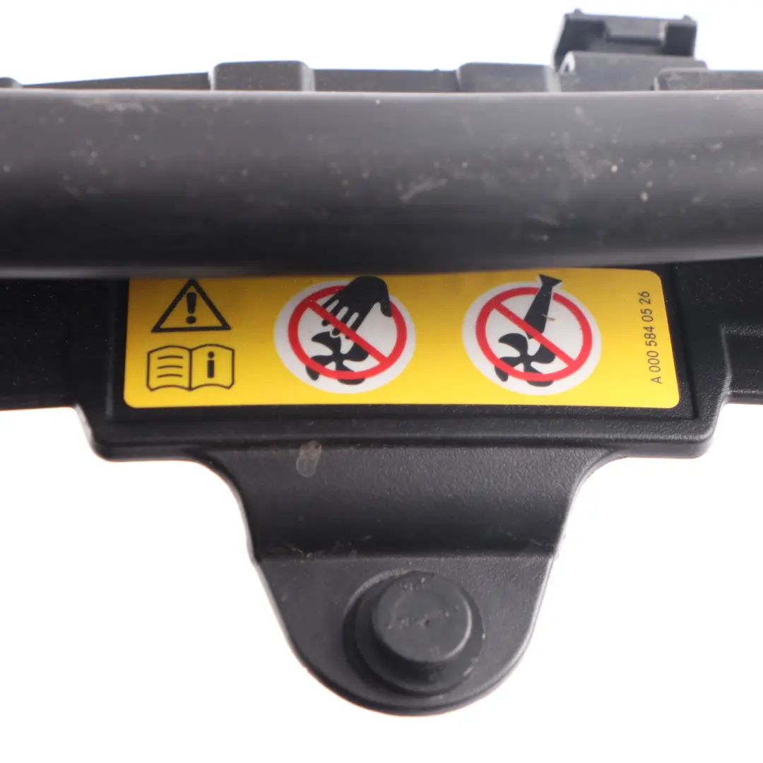 Panel conducto Mercedes W205 Enfriador superior frontal admisión para con número de pieza A2055000055 Panel conducto Mercedes W205 Enfriador superior frontal admisión - SKU A2055000055 - Número de pieza A2055000055