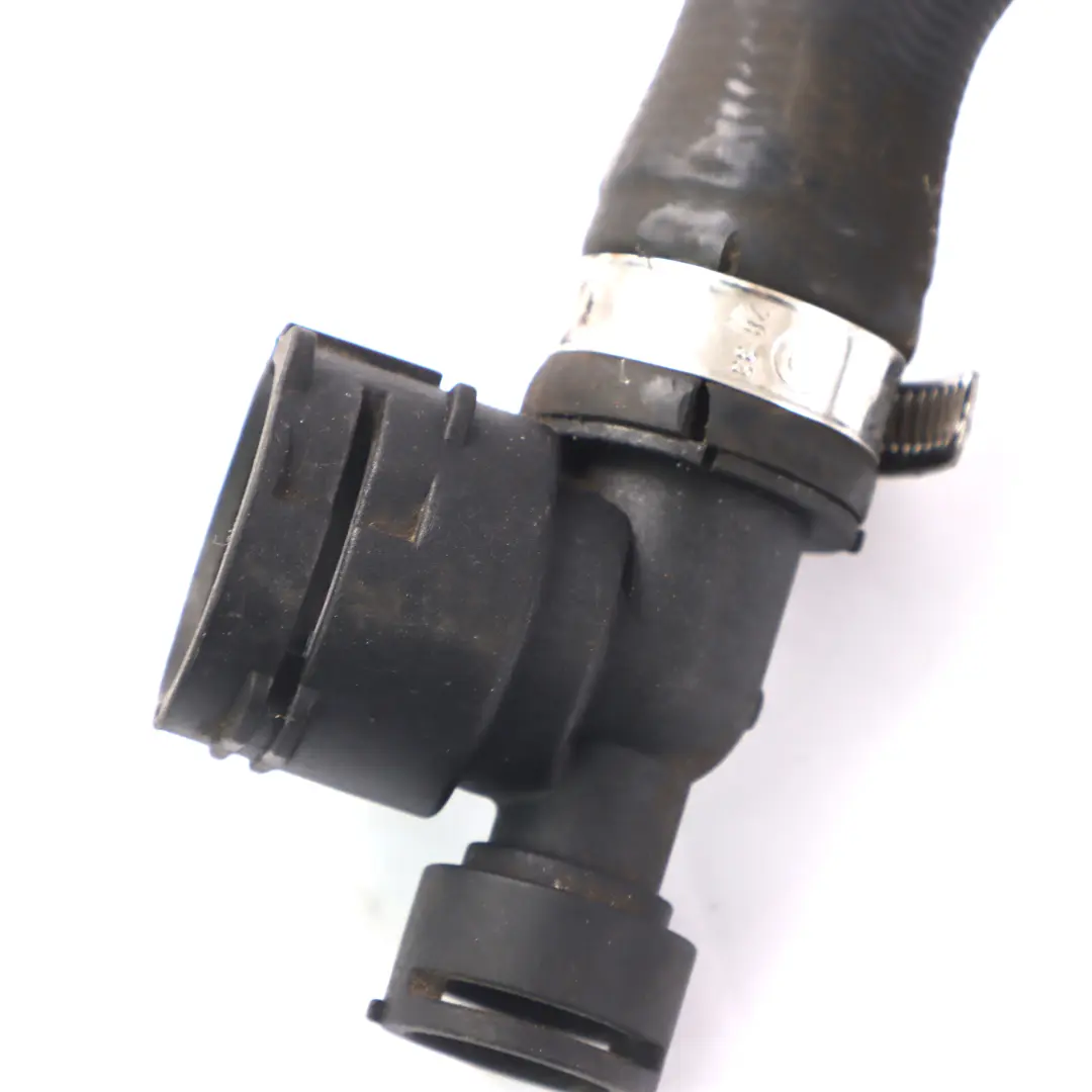 OM651 tubo dell'acqua motore di raffreddamento linea per Mercedes W205 con numero di parte A2055000700 Mercedes W205 OM651 tubo dell'acqua motore di raffreddamento linea - SKU A2055000700 - Numero di parte A2055000700