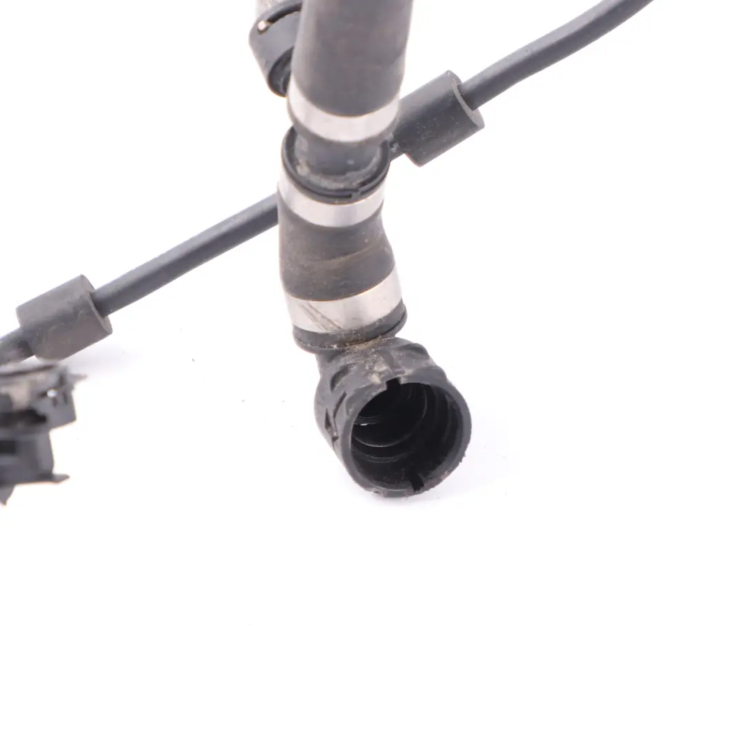 M264 Tuyau refroidissement Pompe Radiateur Ligne pour Mercedes W205 à propos du numéro de pièce A2055002600 Mercedes W205 M264 Tuyau refroidissement Pompe Radiateur Ligne - SKU A2055002600 - Numéro de pièce A2055002600