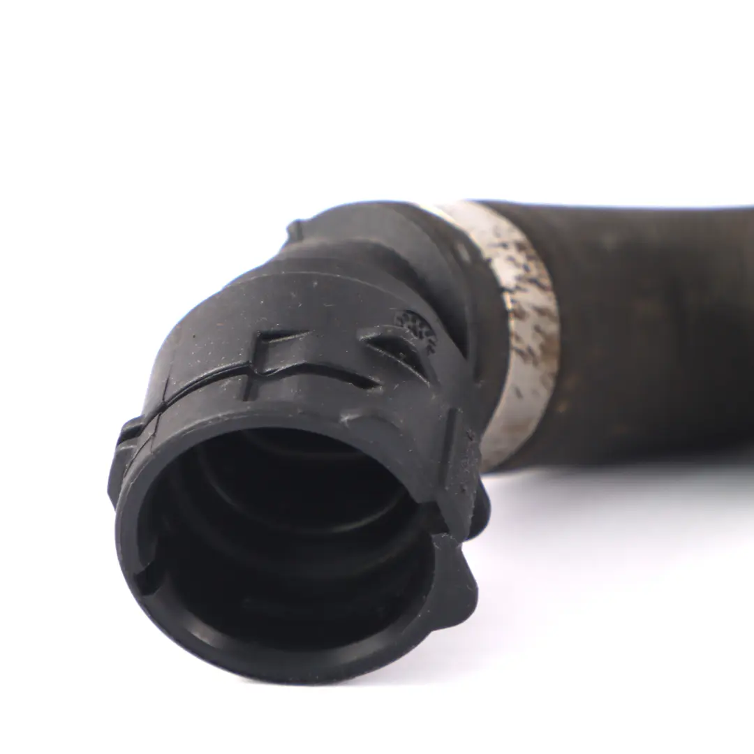 Tuyau de refroidissement Mercedes W205 M651 Tuyau d'eau du refroidisseur d'huile  - SKU A2055017984 - Numéro de pièce A2055017984