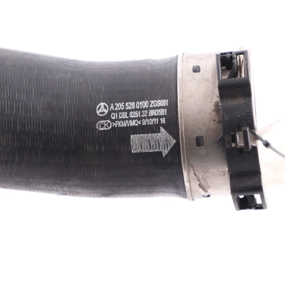 Manguera intercooler Mercedes W205 Enfriador carga diésel Derecha para con número de pieza A2055280100 Manguera intercooler Mercedes W205 Enfriador carga diésel Derecha - SKU A2055280100 - Número de pieza A2055280100