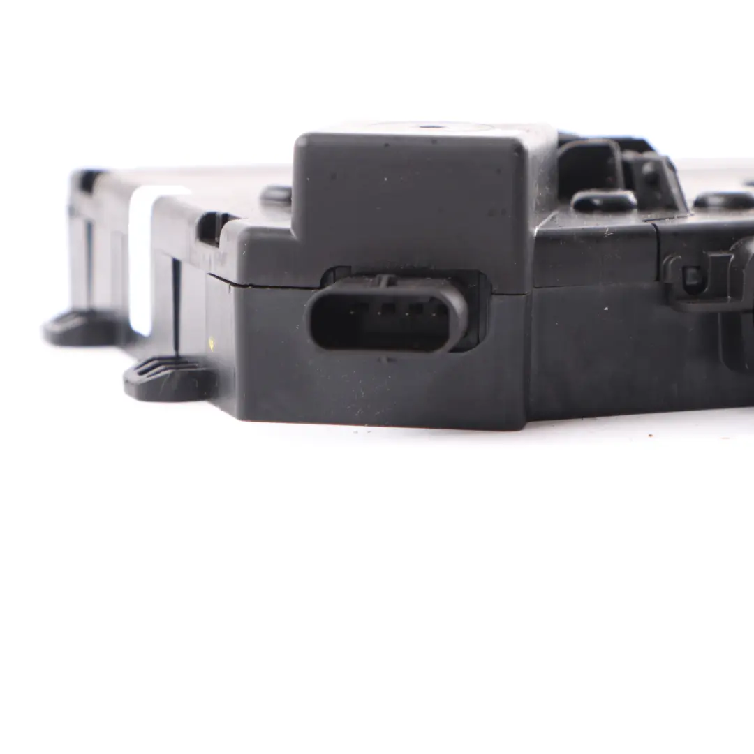 Fuse Box Mercedes C205 Electrical Interior Relay Fuse Socket Control to C205 with Part number A2055402850 C205 Fuse Box Mercedes C205 Electrical Interior Relay Fuse Socket Control - SKU A2055402850 - Part number A2055402850